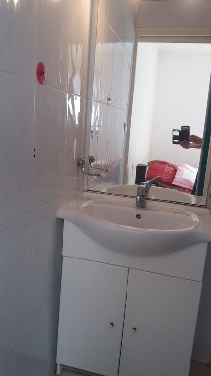 CANET Plage appartement 1 chambre , climatisation, parking sécurisé couvert Extérieur photo